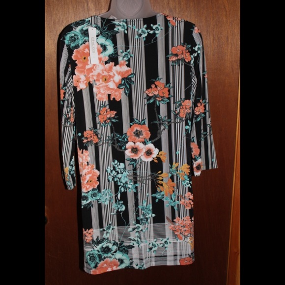 Chico’s long sleeved tunic, NWT - Picture 2 of 3